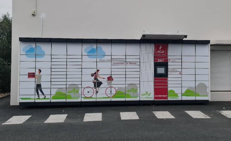 Locker 24/7 Super U St Georges sur Loire, 6145 ZAC des Fougeres, 49170 Saint-Georges-sur-Loire