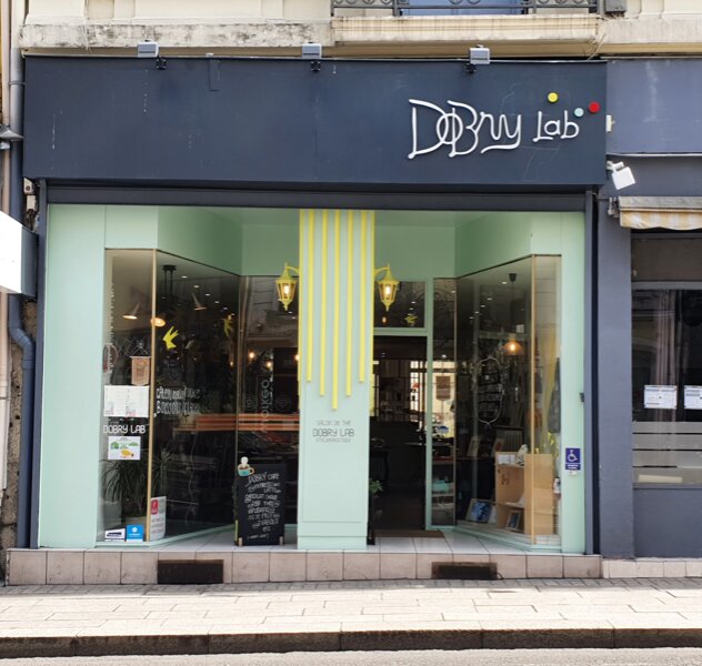 Dobry Lab, 52 Rue Charles de Gaulle, 42000 Saint-Étienne