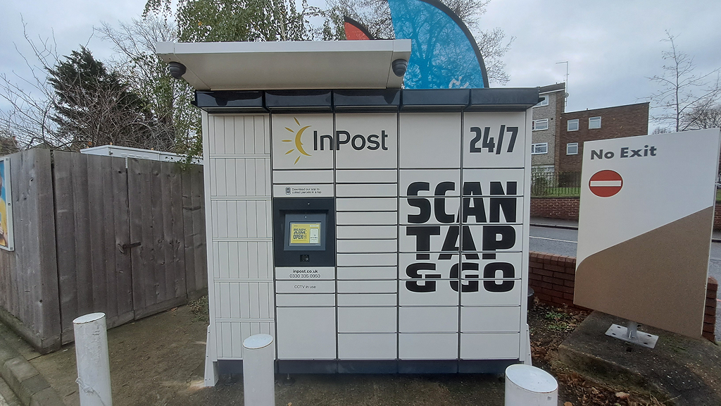 InPost's photo of the locker: InPost UK00176231