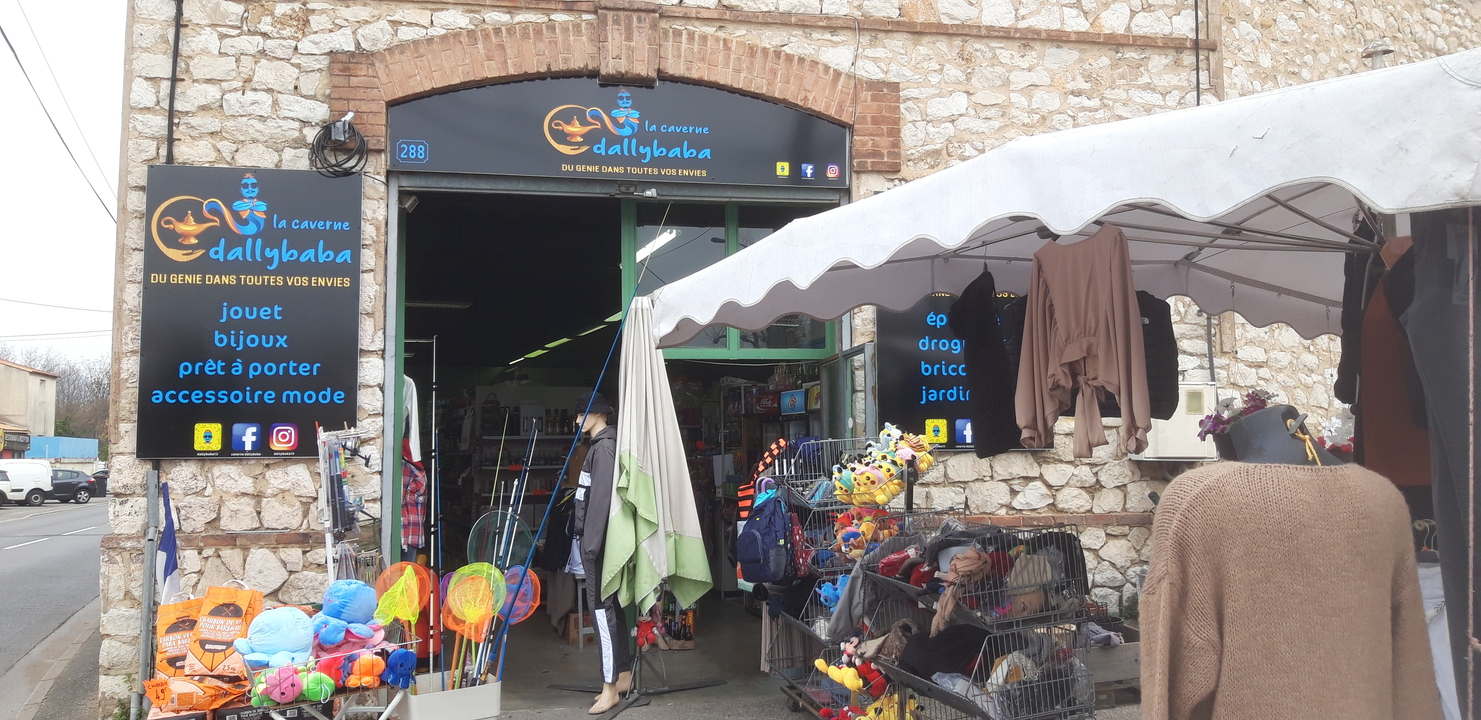 La Caverne Dallybaba, N°288 Boulevard Voltaire, 13821 La Penne-sur-Huveaune