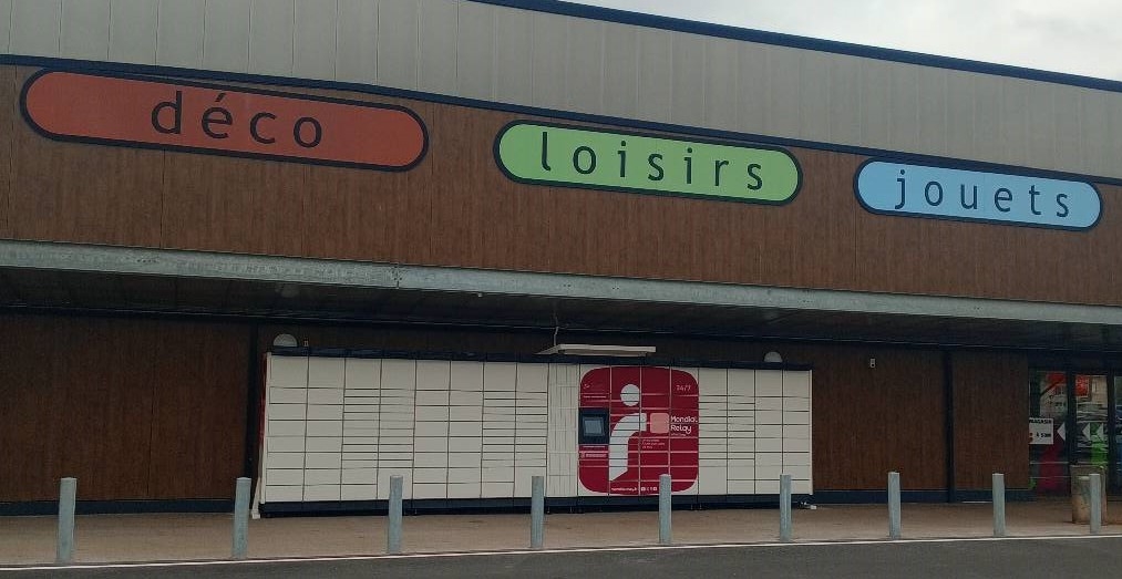Locker 24/7 Intermarche Edison la Roche sur Yon, 1 Boulevard Edison, 85000 La Roche-sur-Yon