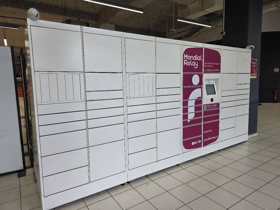 Locker Centre commercial Venissy, 2 2 Rue Lounes Matoub, 69200 Vénissieux