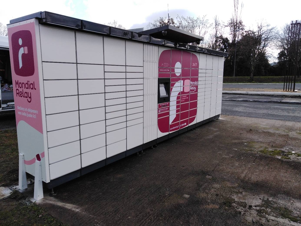 Locker 24/7 Carrefour St Cyprien, Centre commercial L'Espérance, 24220 Saint-Cyprien