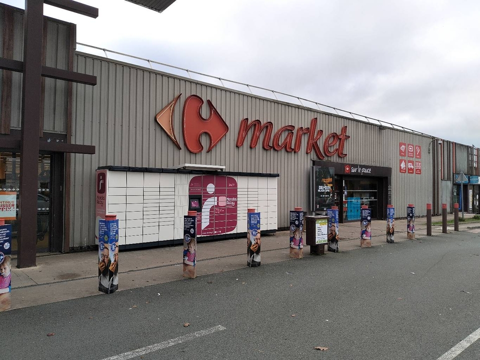 Locker 24/7 Carrefour Market 72300 Sablé-sur-Sarthe, Route de la Flèche, 72300 Sablé-sur-Sarthe