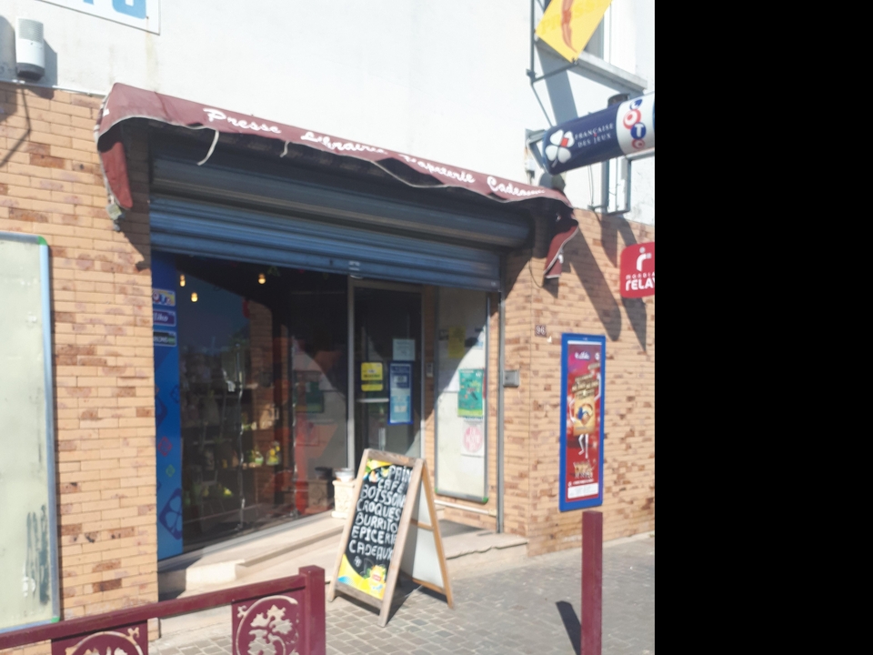 La Tortue Bleue Tabac Presse, 96 Rue de Catusseau, 33500 Pomerol
