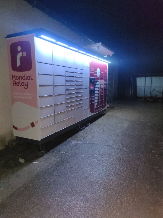 Locker 24/7 Carreour St Germain du Puch, 5 5 Route de Libourne, 33750 Saint-Germain-du-Puch