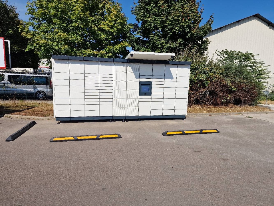 Locker 24/7 la Petite Laverie, Avenue de l'Europe, 21600 Longvic