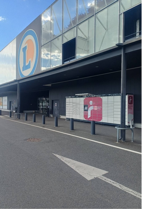 Locker 24/7 E.Leclerc, 50 50 Rue Georges Guynemer, 37500 Chinon