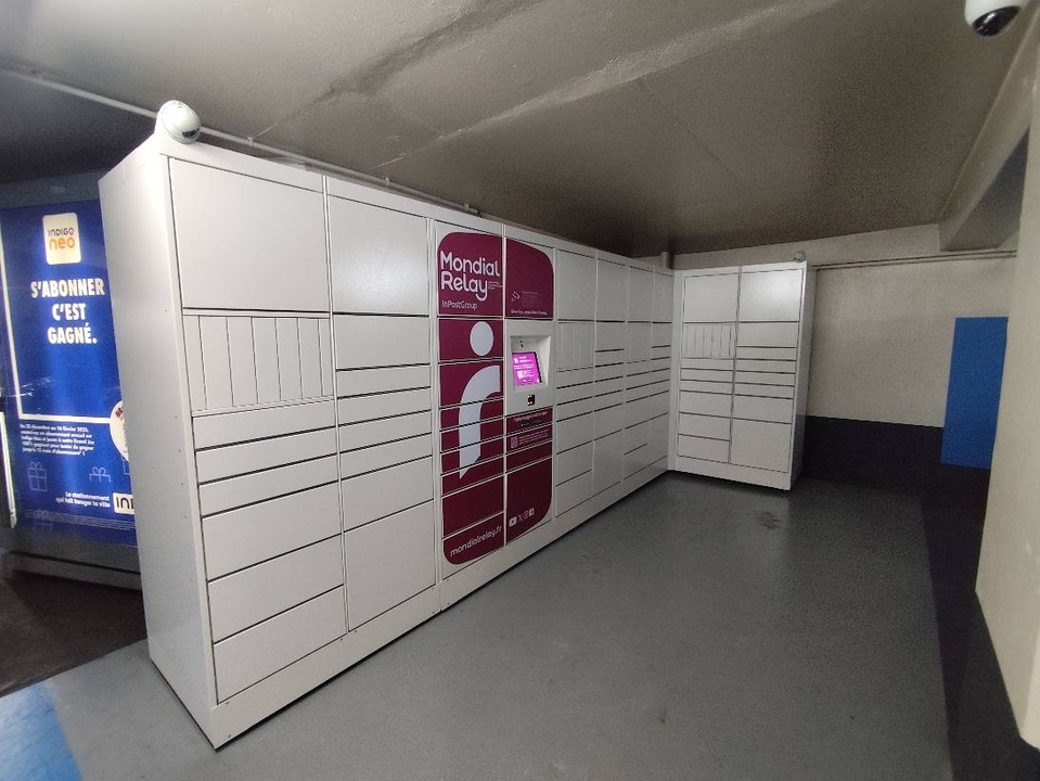 Locker 24/7 Indigo Wagram Courcelles 75017 Paris, 103 103ter Rue Jouffroy d'Abbans, 75017 Paris