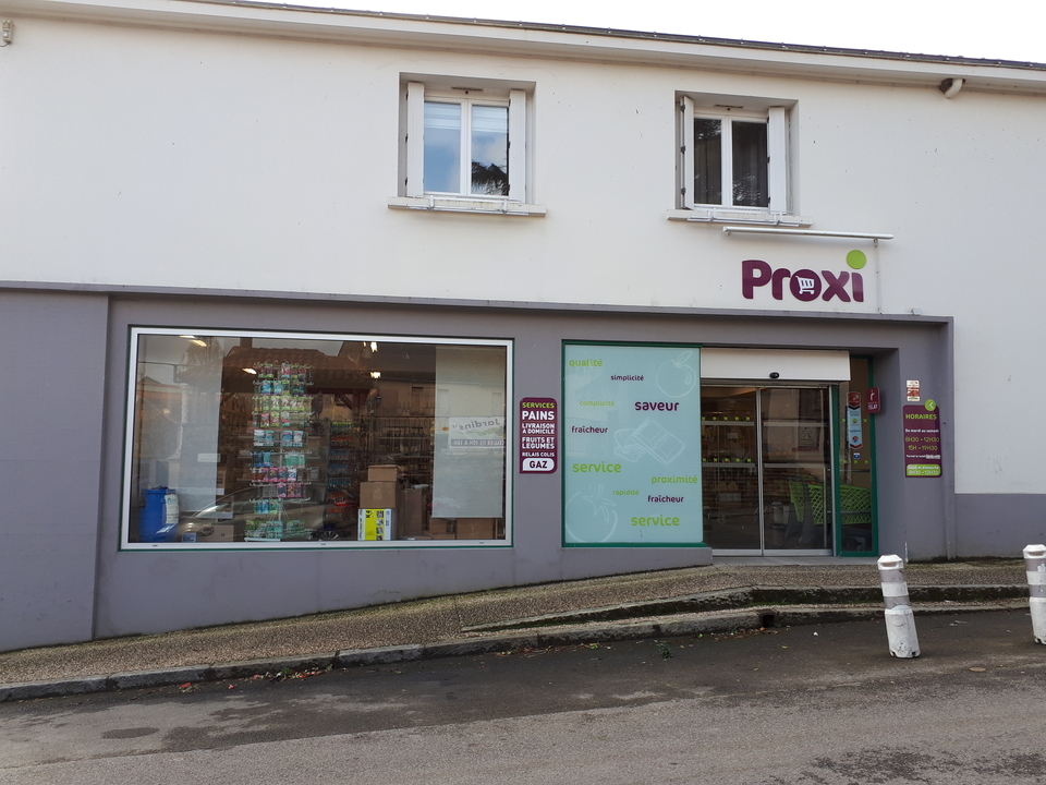 Proxi, 2 Place Saint-Méen, 44850 Le Cellier