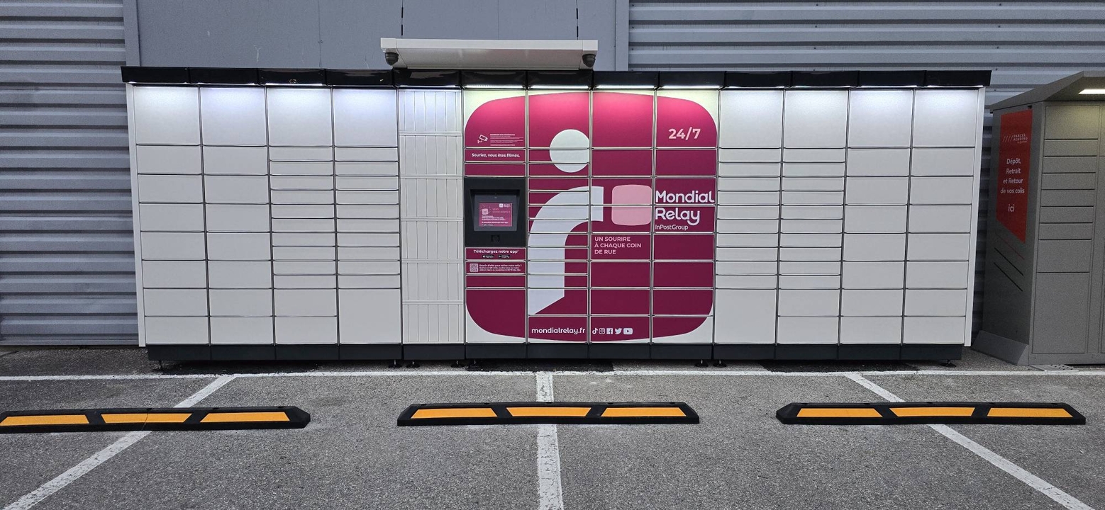 Locker 24/7 Carrefour Market 74210 Faverges, 195 195 Route d'Annecy, 74210 Faverges