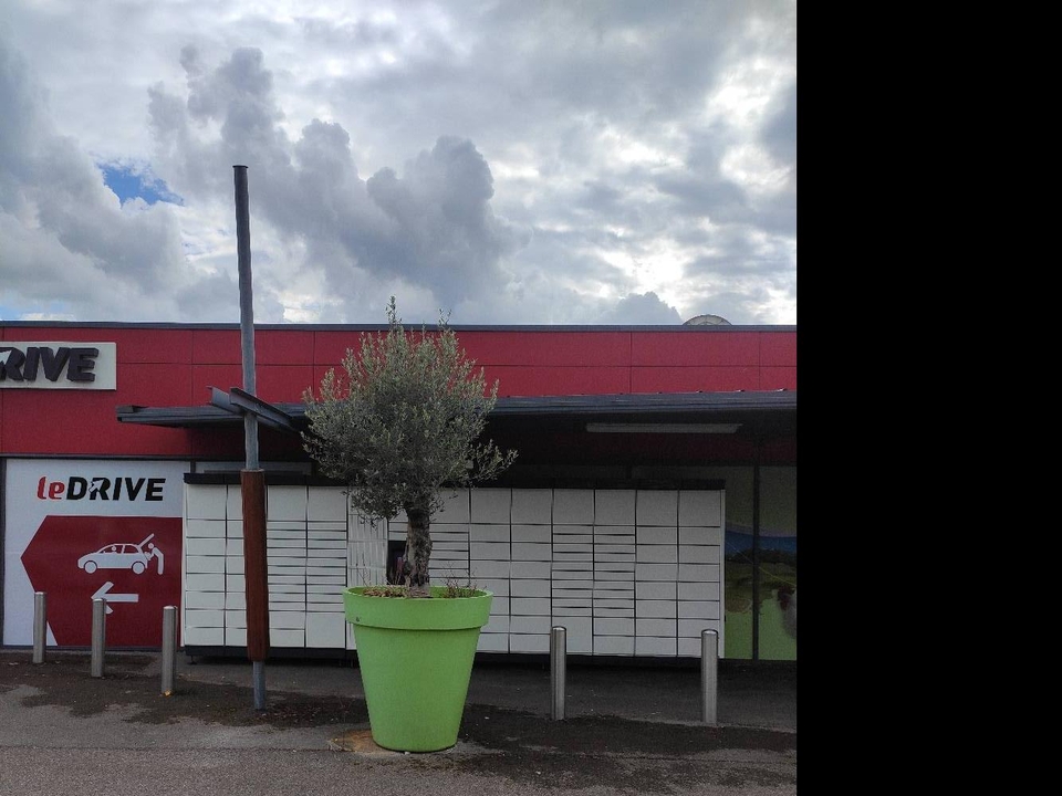 Locker 24/7 Intermarche Contac, 21 21 allée de L'osier, 01310 Polliat