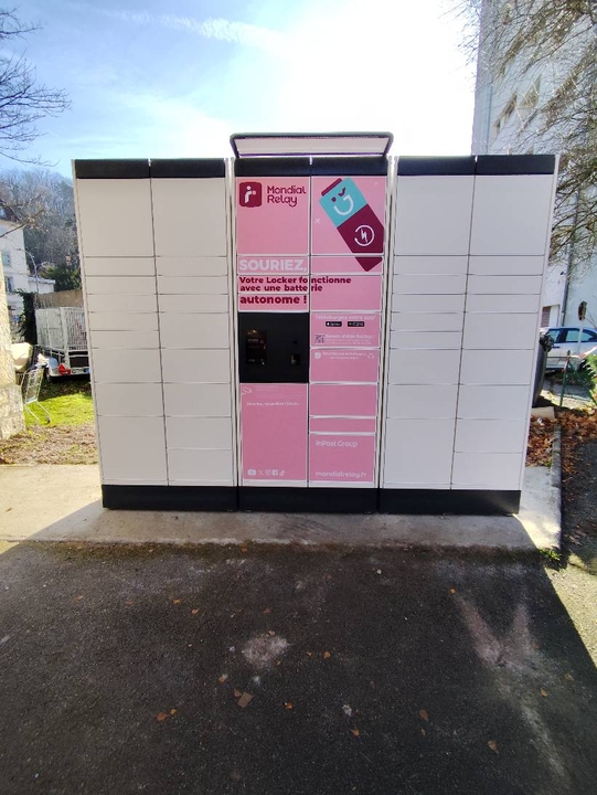 Locker 24/7 Casino Shop, 33 33 Rue de la Mouillere, 25000 Besançon