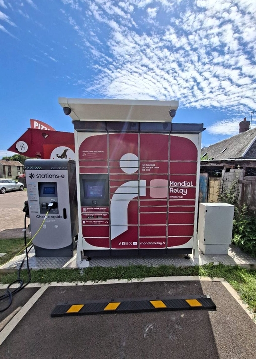 Locker 24/7 Stations-E La Fonderie, 64 64 Rte de Bernay, 27500 Pont-Audemer