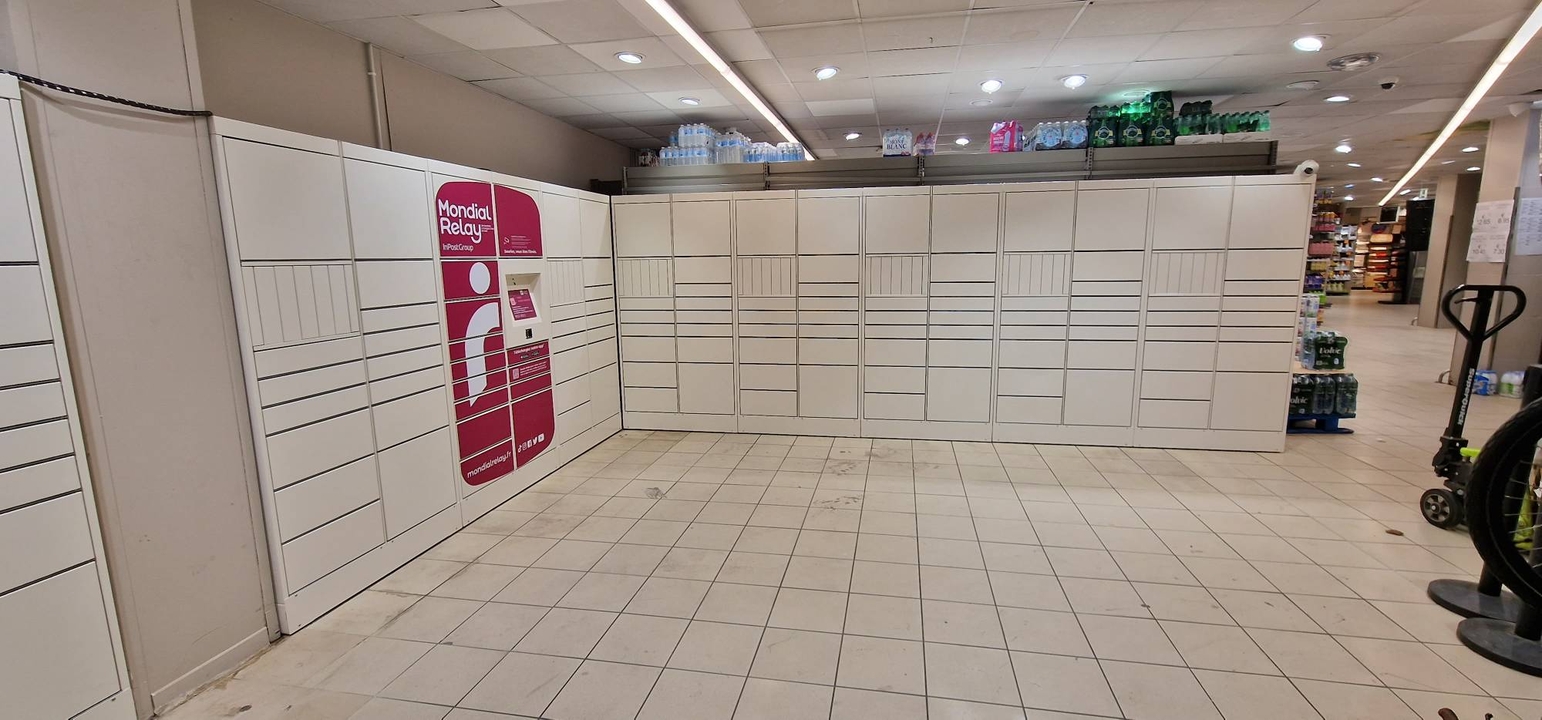 Locker Franprix Barbes-Labat 75018 Paris, 55 53 Boulevard Barbes 75018, 75018 Paris