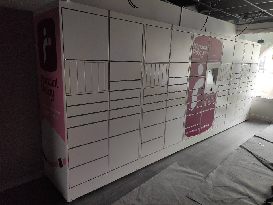 Locker Speed Queen 38080 L'Isle-d'Abeau, 7 7 Avenue du Bourg, 38080 L'Isle-d'Abeau