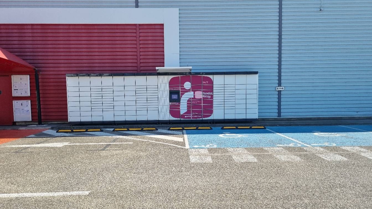 Locker 24/7 Intermarche Nimes, 100 100 Rue des Mousquetaires, 30000 Nîmes