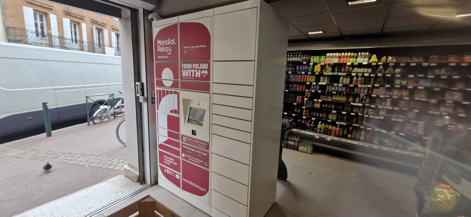 Locker Carrefour city, 44 46 Place Nicolas Bachelier, 31000 Toulouse
