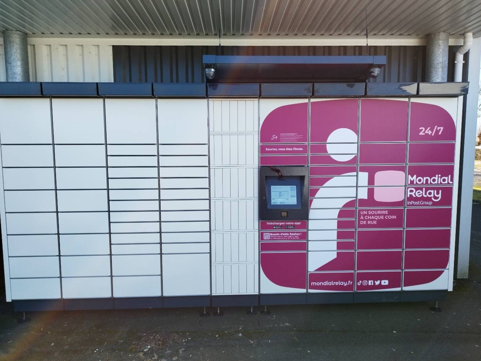 Locker 24/7 Inter Rocheserviere, 880 Rue des Alouettes, 85620 Rocheservière