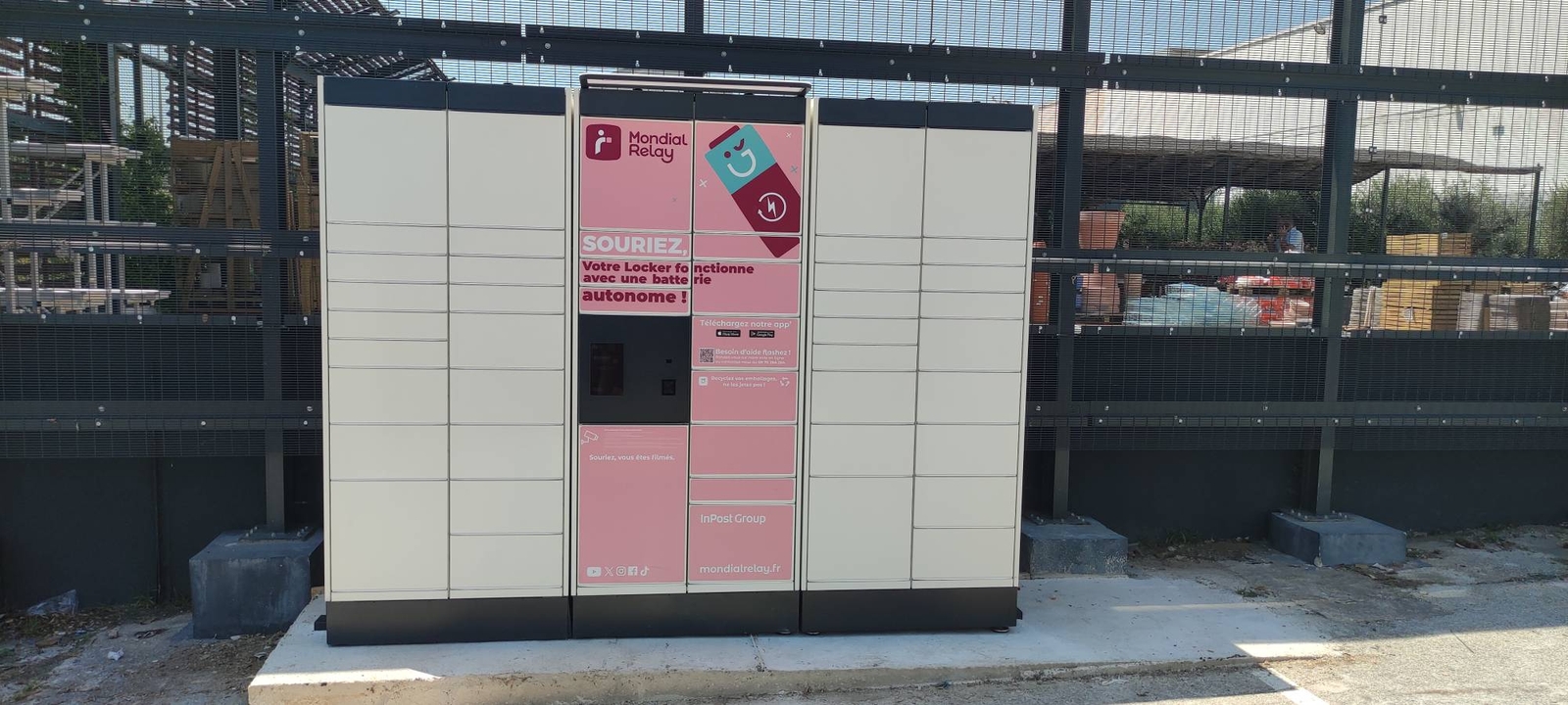 Locker 24/7 Auchan, Route de Gémenos, 13400 Aubagne