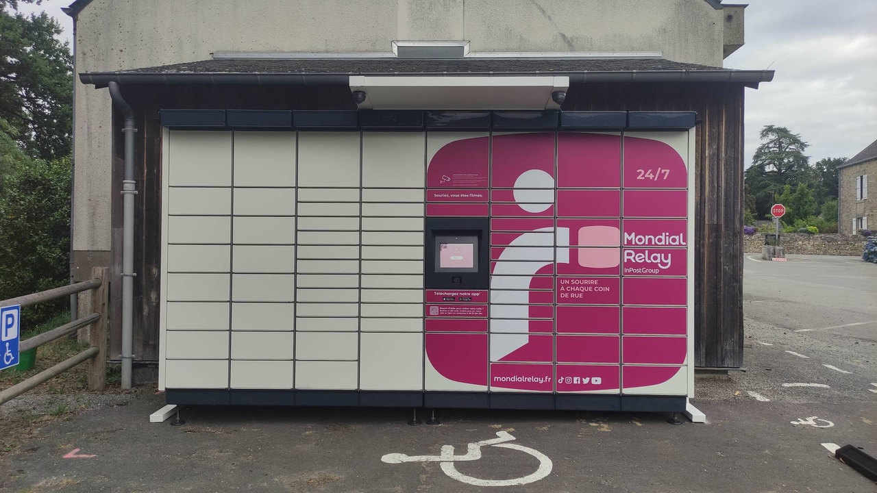 Locker 24/7 Bibliothèque Pl. Pérouse 35500 Montreuil-sous-Pérouse, 5 5 Rue Abbé Pierre Leroy, 35500 Montreuil-sous-Pérouse