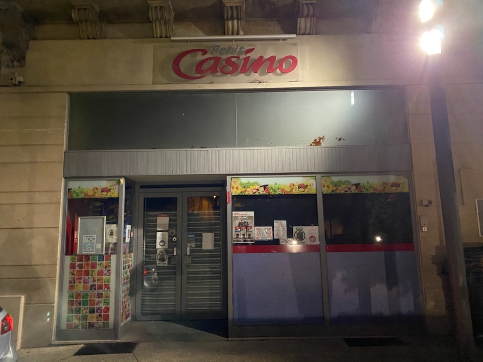 Petit Casino, 6 Place Aristide Briand, 84600 Valréas