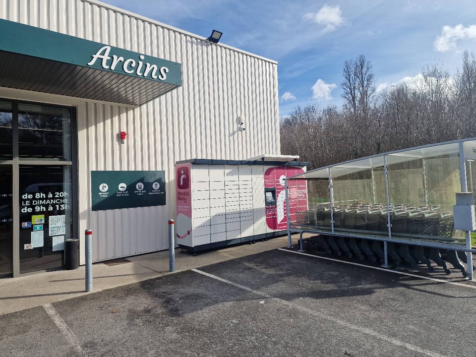 Locker 24/7 Carrefour Arcins, Chem. Terre du Pont, 33460 Arcins