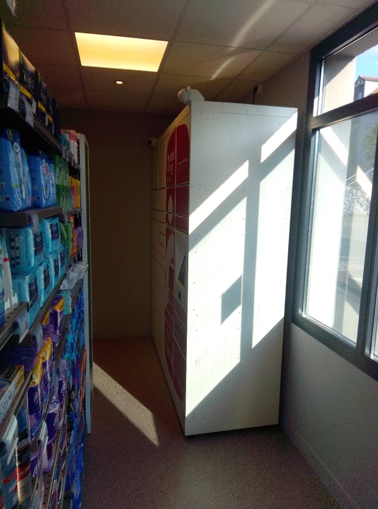 Locker Carrefour Express, 2 2 Rue de l Hotel de Ville, 44470 Carquefou