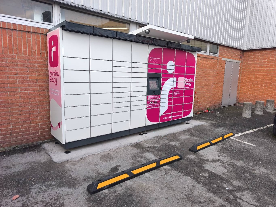 Locker 24/7 Carrefour Market, 140 140 Rue Jean Jaurès, 59286 Roost-Warendin