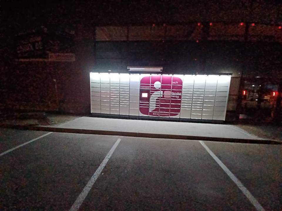 LOCKER 24/7 CARREFOUR MARKET Cruseilles, 629 629 Route d'Annecy, 74350 Cruseilles