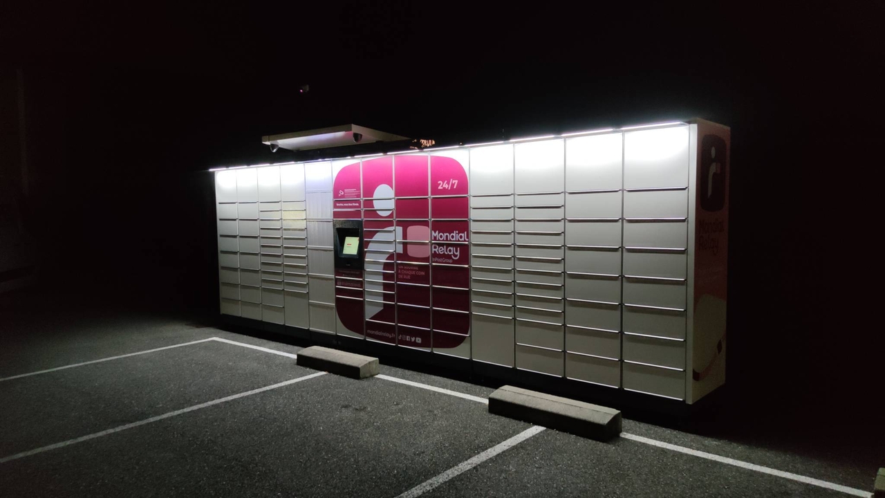 Locker 24/7 Netto Froges, 9 9 Rue des Eglantines, 38190 Froges