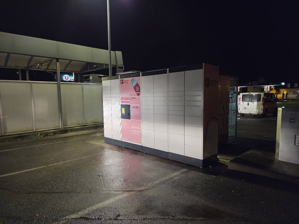 Locker 24/7 U Express 29233 Cleder, 24 24 Rue de Saint-Pol de Léon, 29233 Cléder