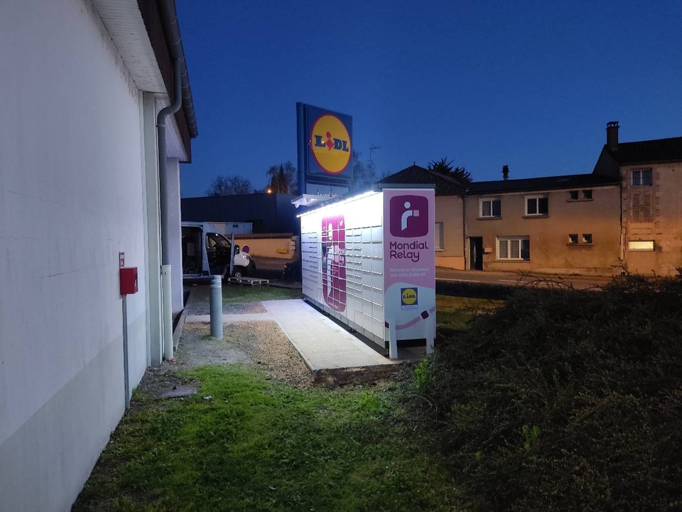 Locker 24/7 Lidl 86320 Lussac-Les-Châteaux, 3 Route de Saint Savin, 86320 Lussac-les-Châteaux