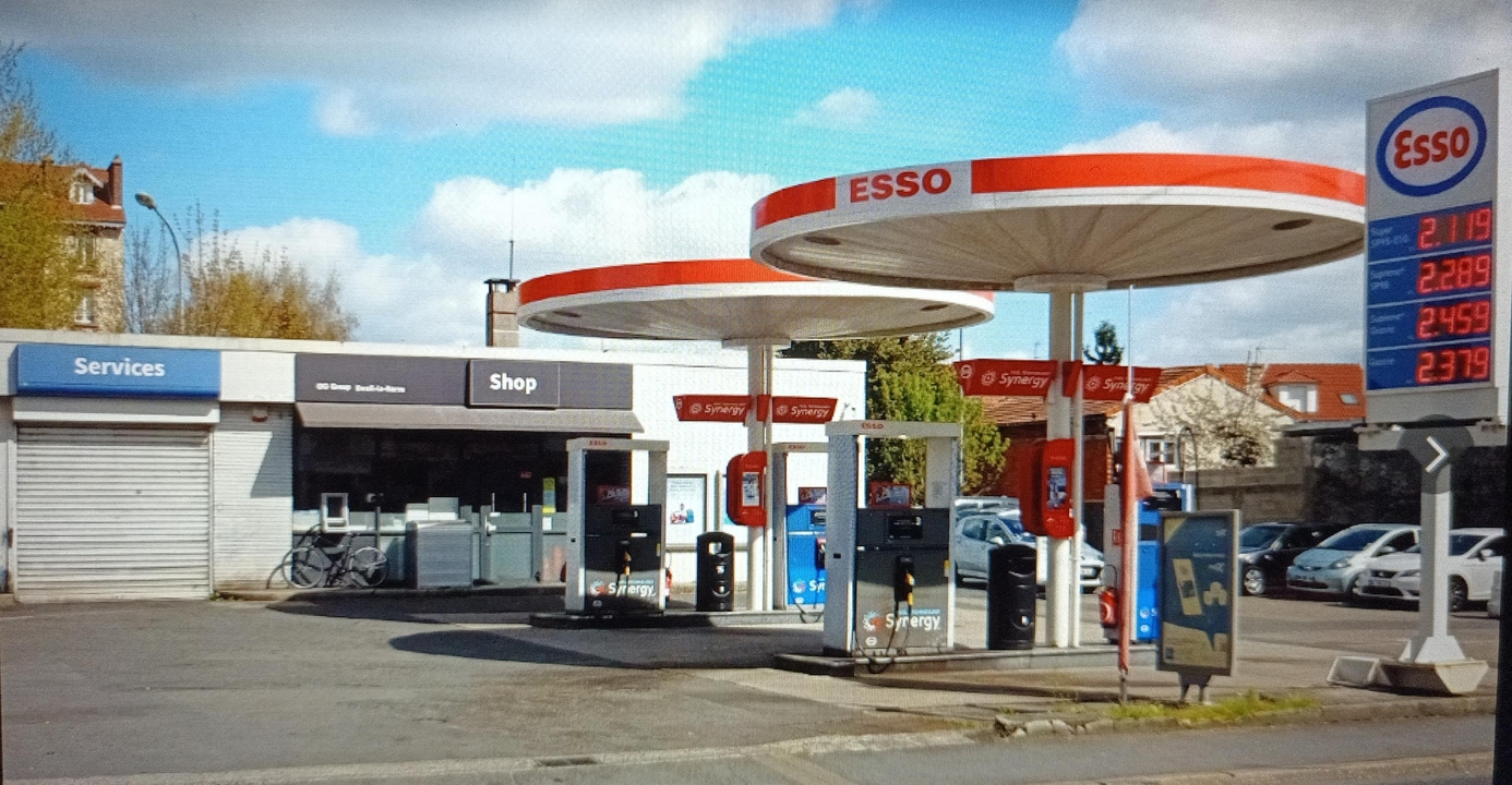 Station Esso, 28 Avenue de la Division Leclerc, 95170 Deuil-la-Barre