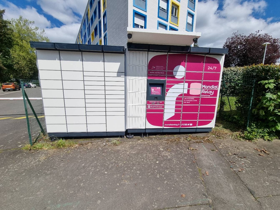 Locker 24/7 Crous Patton rue du Houx 35700 Rennes, 12 12 Rue du Houx, 35700 Rennes