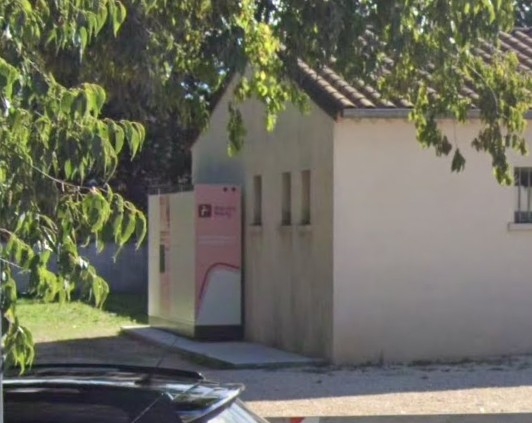 Locker Commune de Arpaillargues, 8 8 Place de la Liberté, 30700 Arpaillargues-et-Aureillac