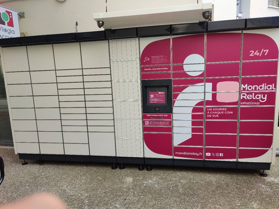 Locker 24/7 Résidence Camille Desmoulins 94230 Cachan, 22 24 place du Millénaire, 94230 Cachan