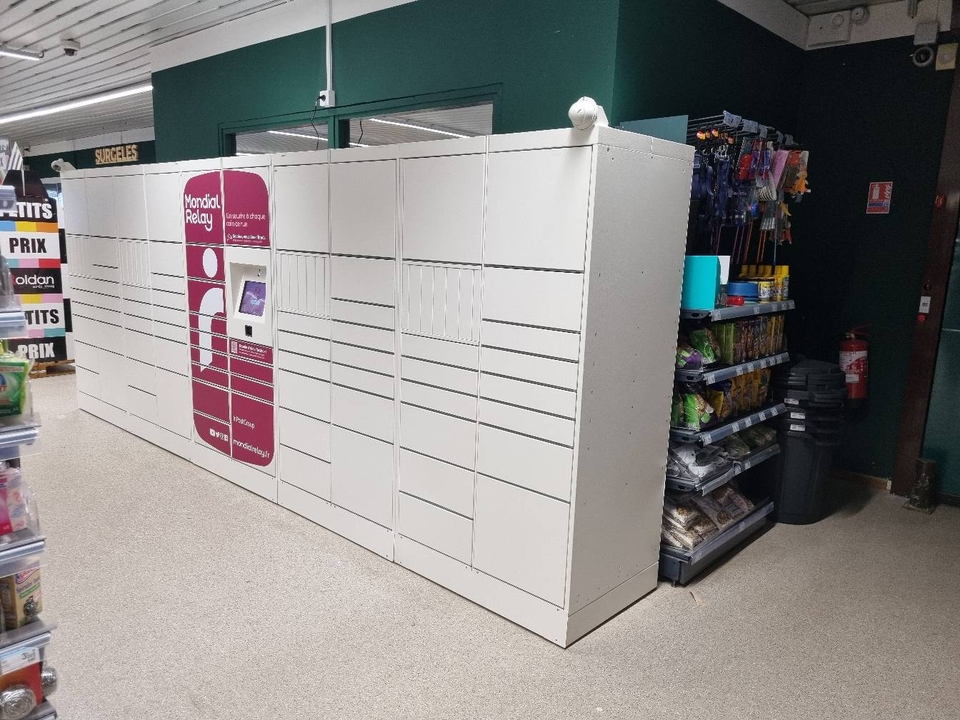Locker Carrefour Contact Bouillargues, 55 55 Route de Nîmes, 30230 Bouillargues