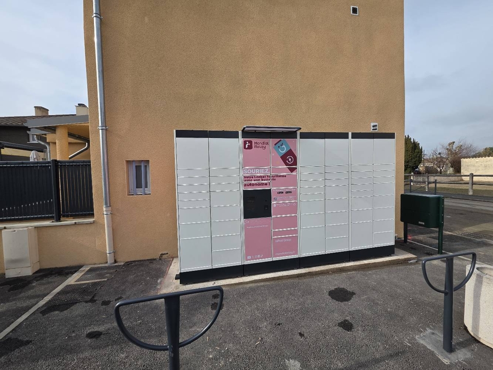 Locker 24/7 Parking Rue Des Écoles, 68 68 Rue des Écoles, 69220 Corcelles-en-Beaujolais