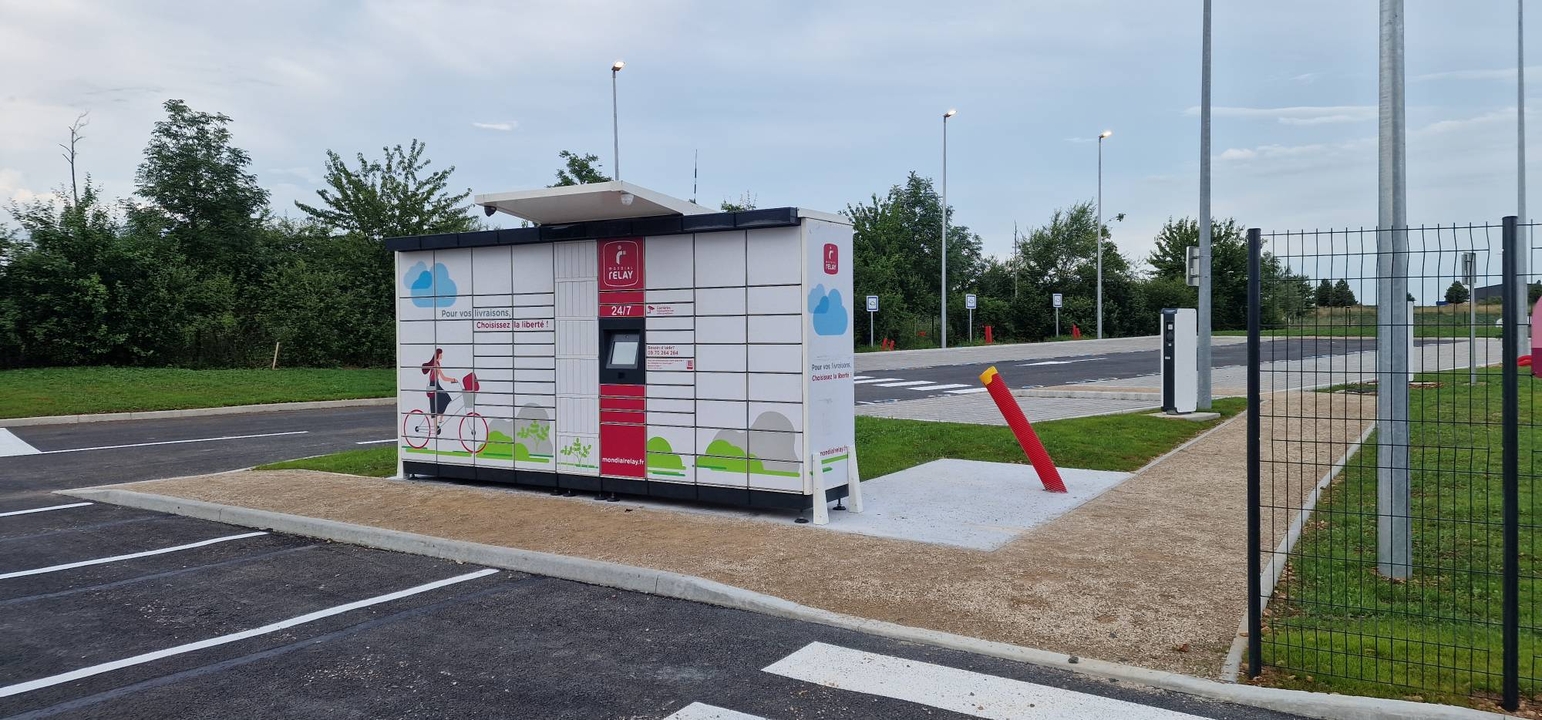 Locker 24/7 Agence Mondial Relay Echire, 19 ZAC le luc 584 rue des Chenes Verts, 79410 Echiré
