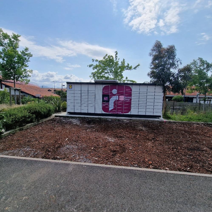 Locker Lidl St Jean de Luz, 5 Rue Dominique Larrea, 64500 Saint-Jean-de-Luz