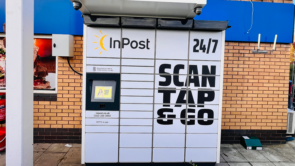 Foto del casillero de InPost: InPost UK00216781