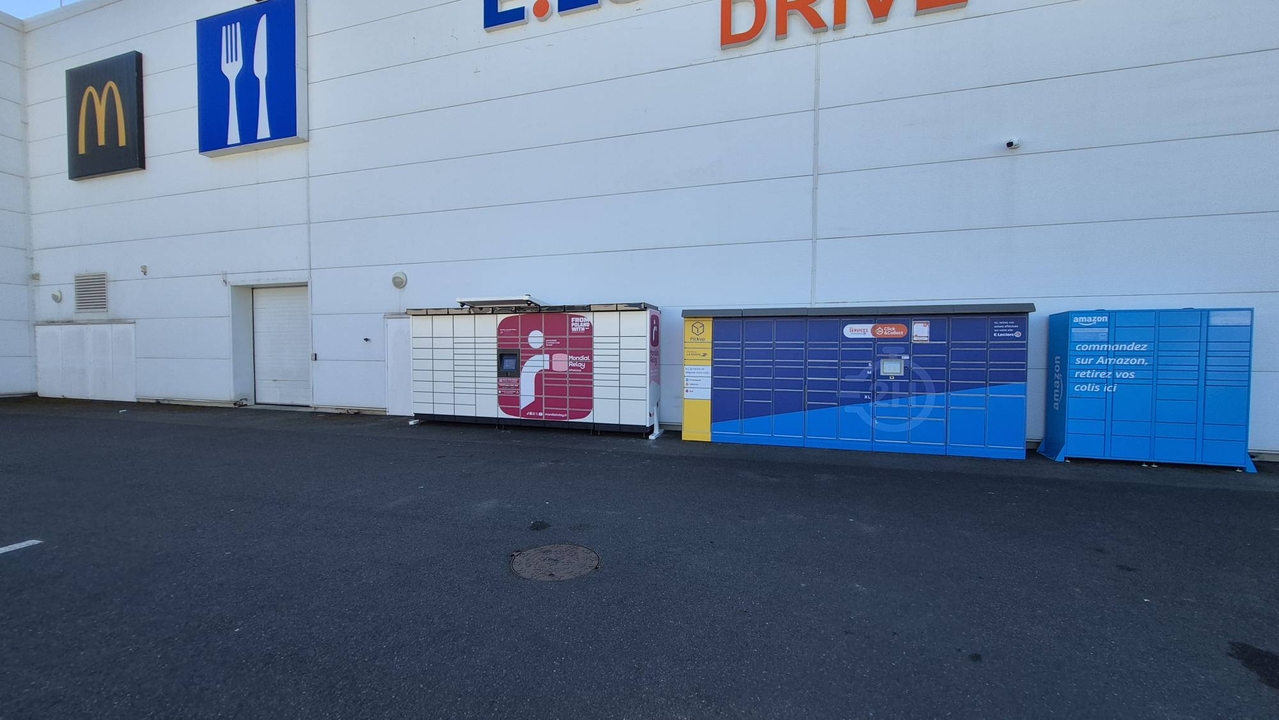 Locker 24/7 E.Leclerc DRIVE, Les Trois Routes, 49120 Chemillé-en-Anjou
