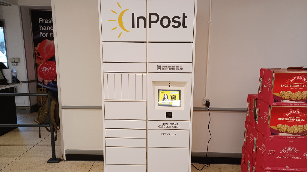 InPost's photo of the locker: InPost UK00192467