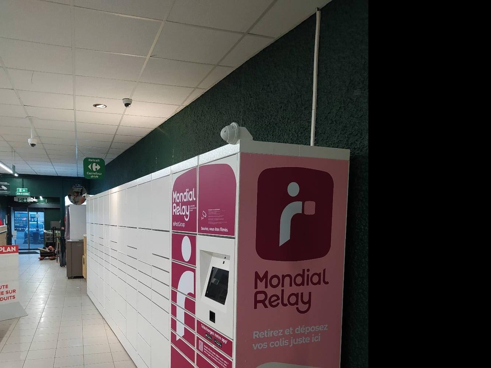 Locker Carrefour Contact Pithiviers, 6 6 Rue de Senives, 45300 Pithiviers