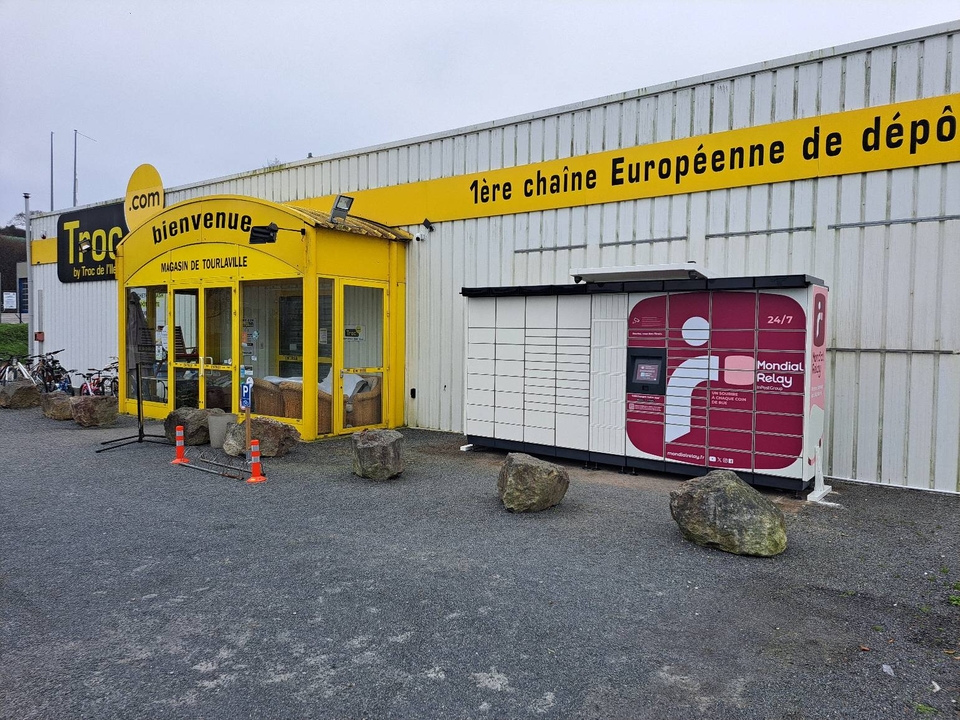 Locker 24/7 Troc.com 50110 Cherbourg-en-Cotentin, 212 212A Rue des Chênes, 50110 Cherbourg-en-Cotentin