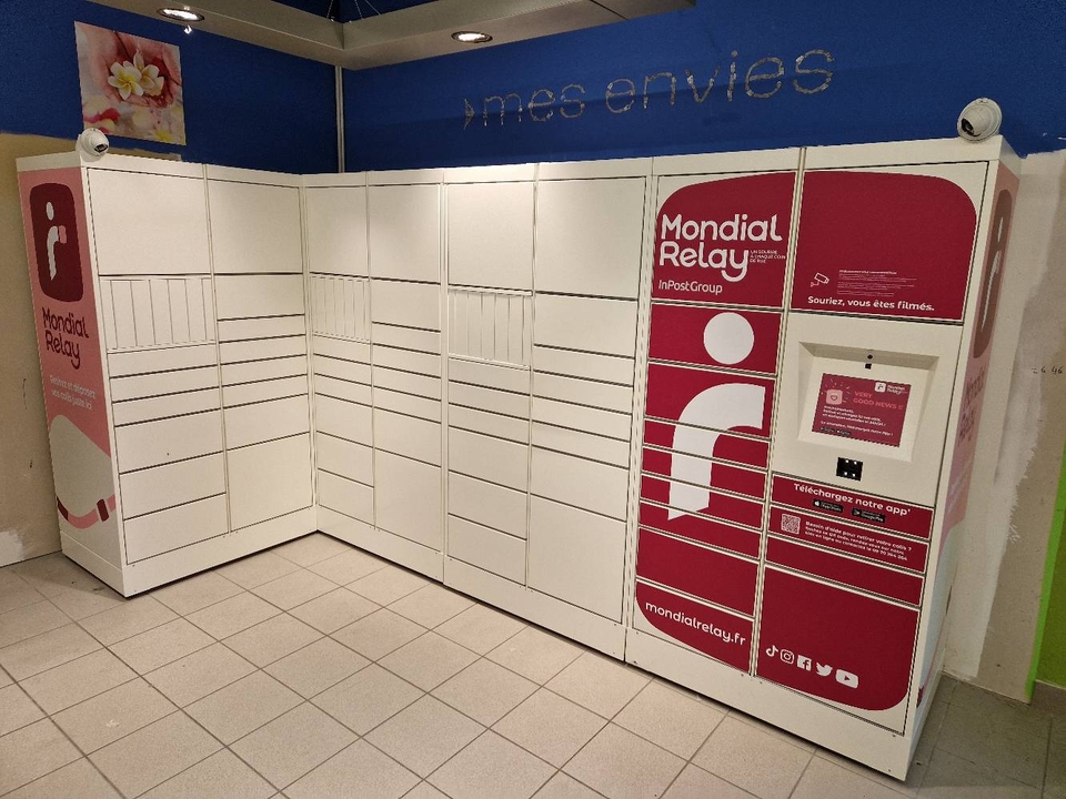 Locker Carrefour Contact Le Bourg Viry, 9 passage Grand Angle, 74580 Viry
