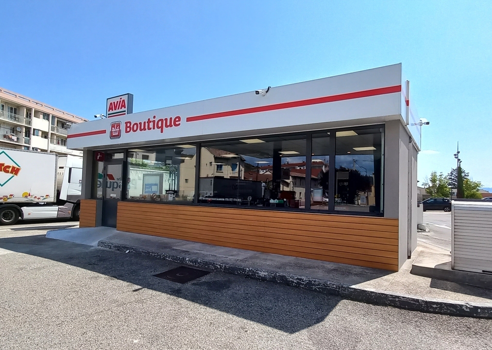 Station Avia, 20 Avenue du Président Roosevelt, 26600 Tain-l'Hermitage