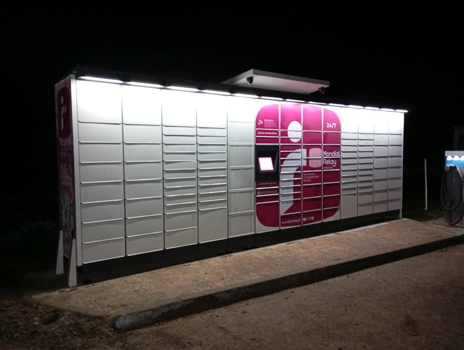 Locker 24/7 Carreour Urt, 73 Avenue de Genevois, 64240 Urt