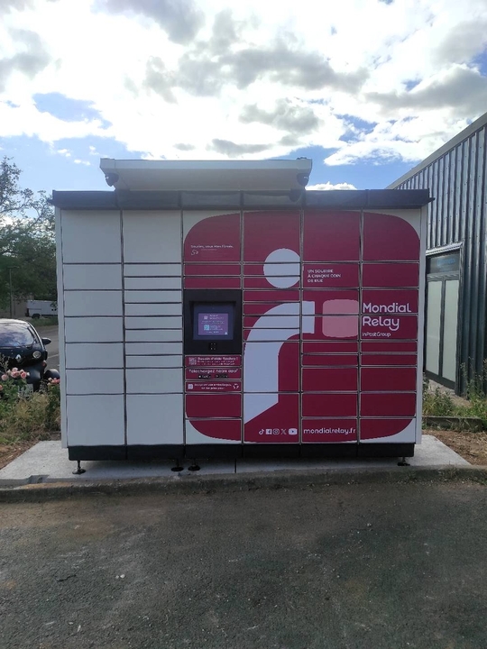Locker 24/7 Family Market, 4 4 Rue des Frères Lumière, 86000 Poitiers
